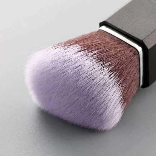 MB012 Customized plastic spiral handle blush brush with square bristles and strong powder-grabbing ability