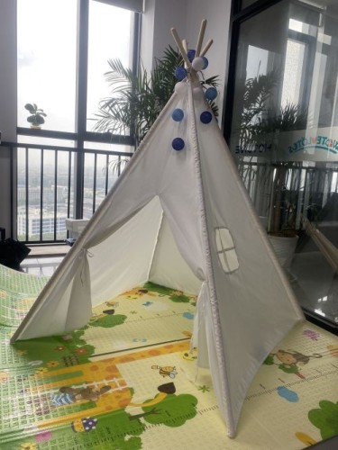 4 Walls Teepee with Lights