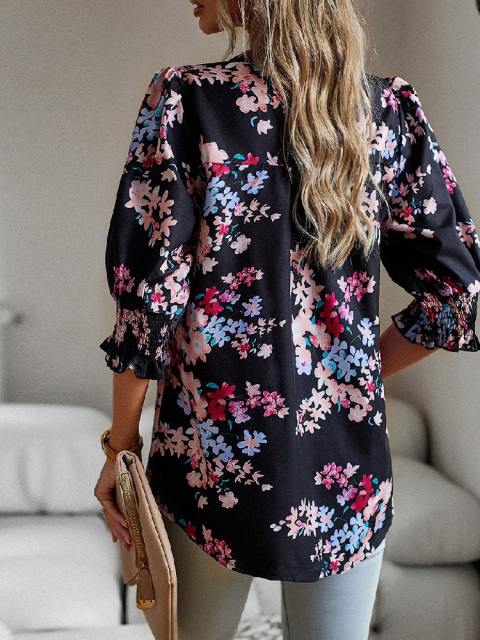 Printed V-Neck Blouse With Plug Sleeves