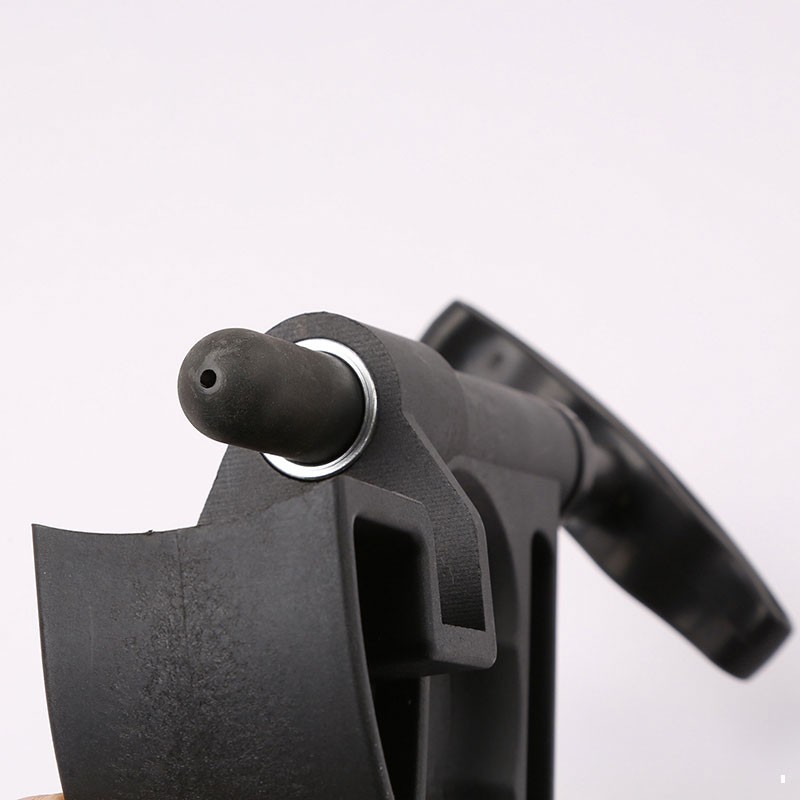 Tire Bead Retainer