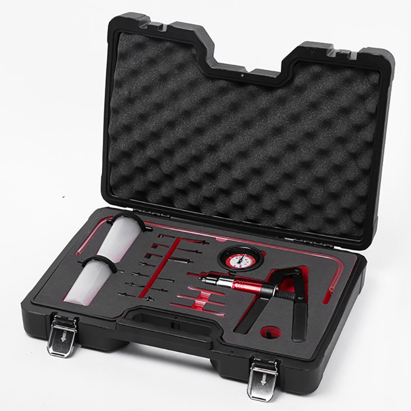 Vacuum Pressure Pump Brake Bleeding Kit