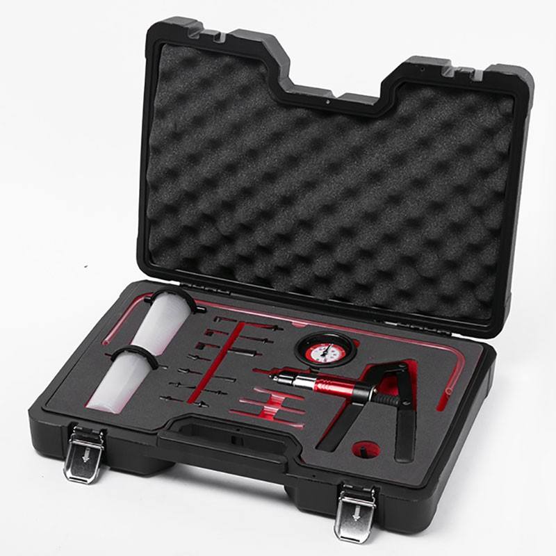 Vacuum Pressure Pump Brake Bleeding Kit