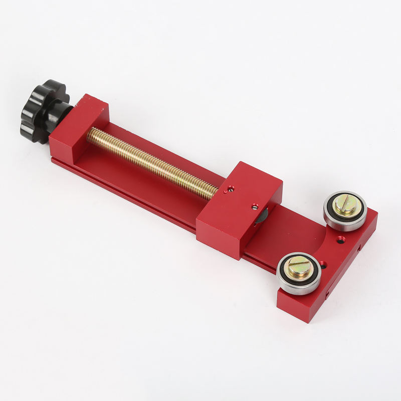 Winmax/Adjustable Oil Filter Cutter Aluminum in Red Automotive Tool