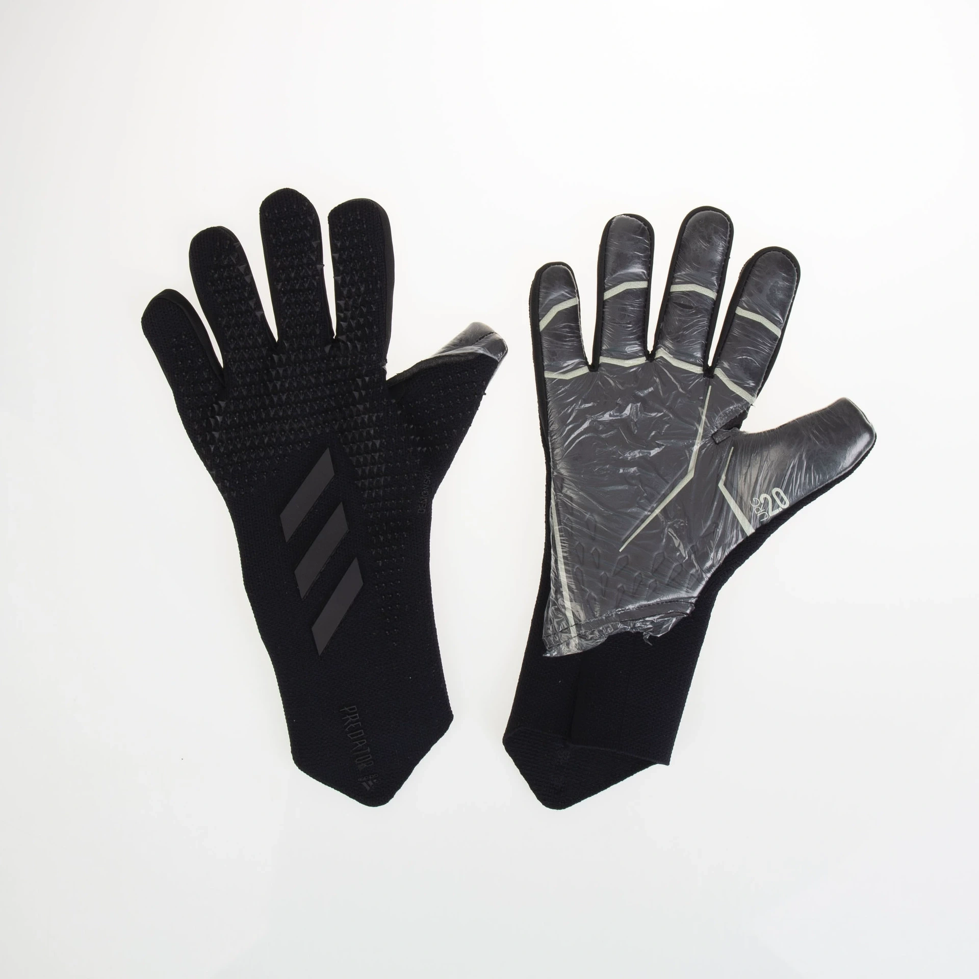 Football goalkeeper gloves, latex anti slip and wear-resistant training gloves, adult and child finger protection gloves, goalkeeper gloves