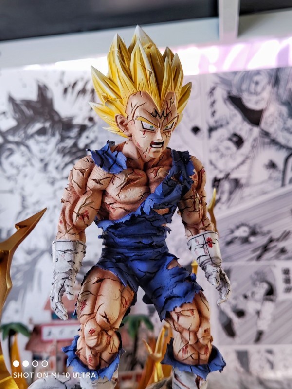 IN-STOCK  Figure class  Vegeta  1/6 statue