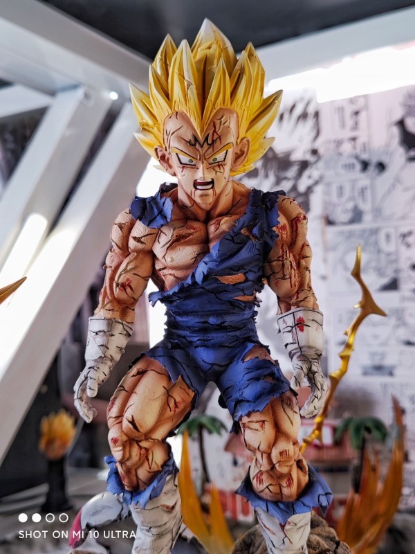 IN-STOCK  Figure class  Vegeta  1/6 statue