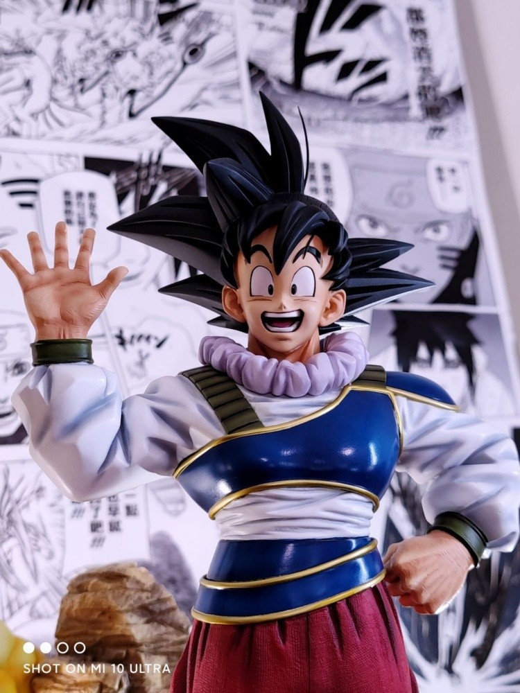 IN-STOCK  Figure class  GOKU  statue