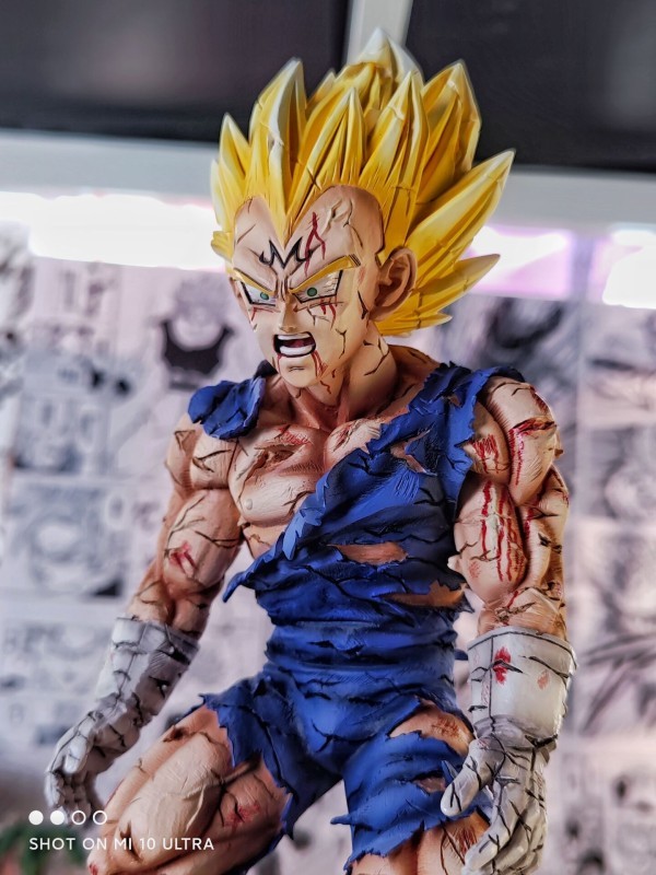 IN-STOCK  Figure class  Vegeta  1/6 statue