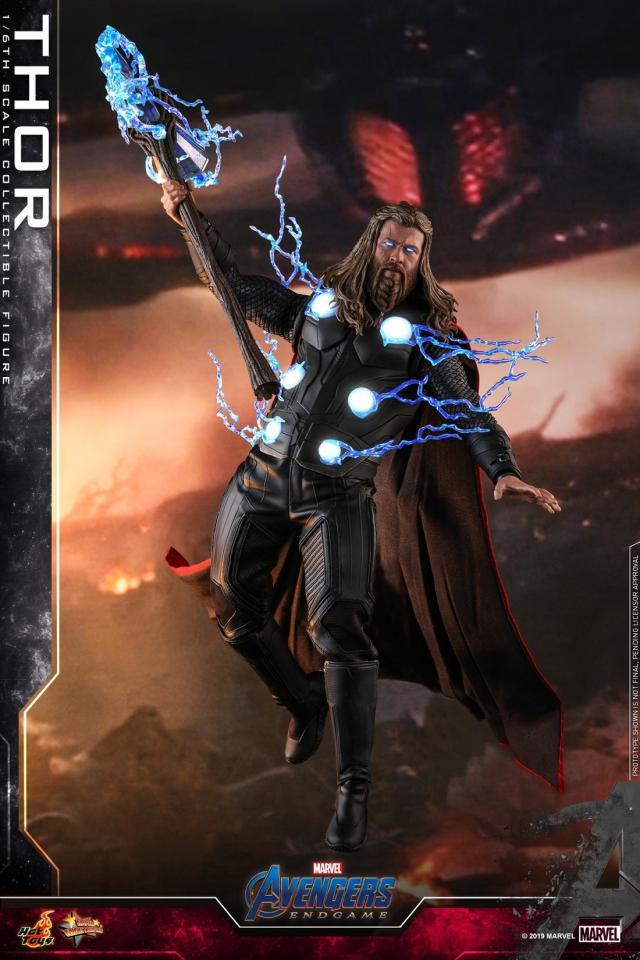 IN-STOCK  Hot Toys STUDIO MARVEL Thor Odinson with LED MMS557