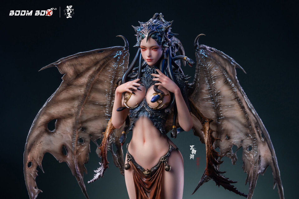 【PRE-ORDER】Hades Studio Nine Headed Bug