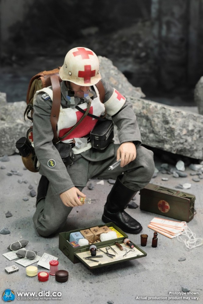 【Pre-order】DID Studio 1/6 Scale WWII German Medic Officer Candidate Gregor D80183 (Licensed)