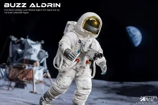 【PRE-ORDER】Star Ace Toys 1/6 scale Buzz Aldrin   SA0159