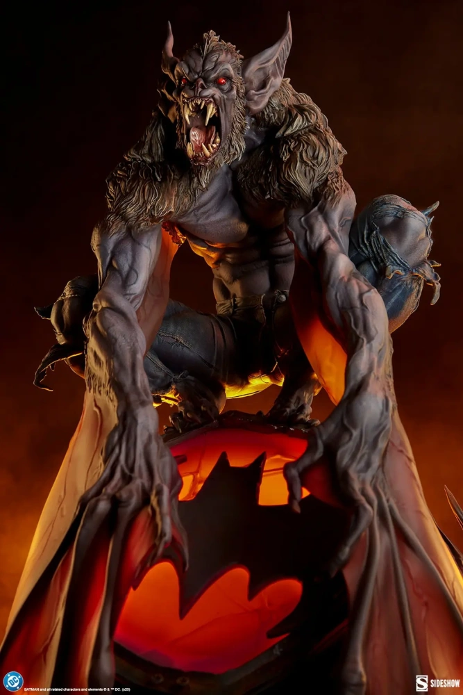 【PRE-ORDER】Sideshow Collectibles - Man-Bat Premium Format Figure 300915
