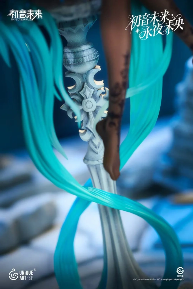 【PRE-ORDER】UNiQUEART Art Studio - Hatsune Miku 1/6