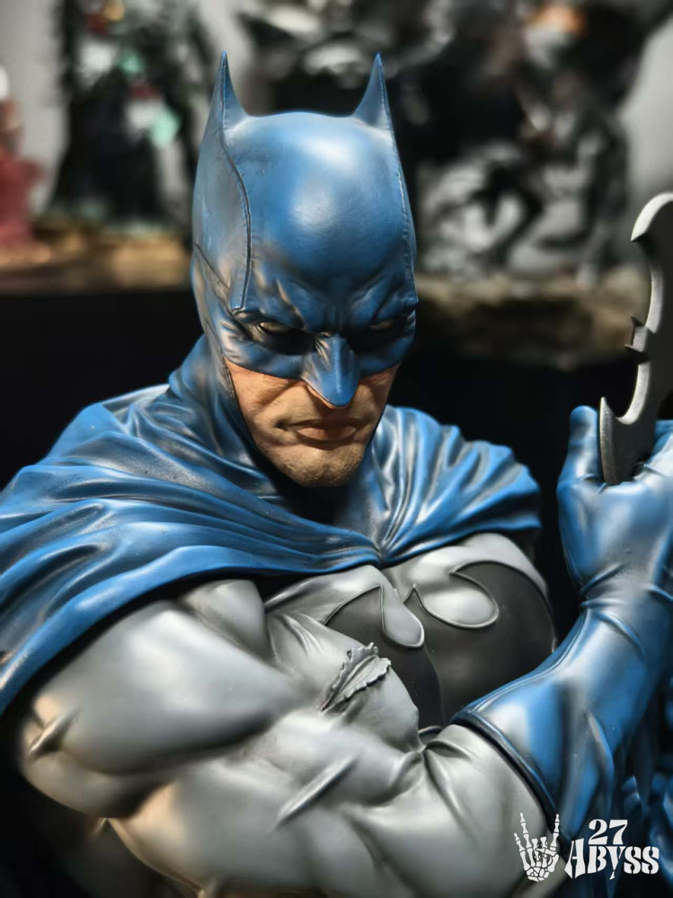 【PRE-ORDER】27abyss Studio 1:3 Batman Bust with LED