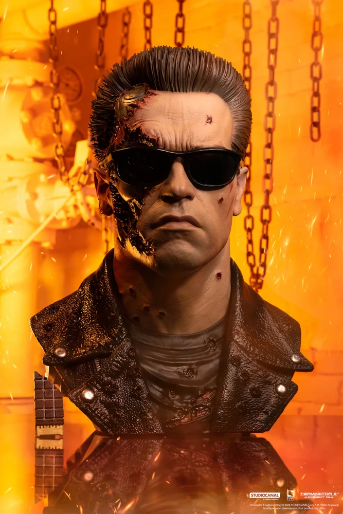 【PRE-ORDER】Terminator 2 T-800 Model 101 Battle Damaged Art Mask Exclusive Edition