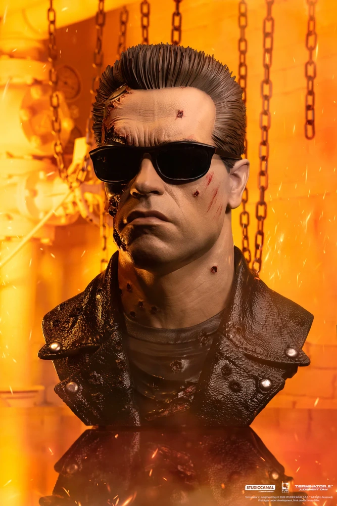 【PRE-ORDER】Terminator 2 T-800 Model 101 Battle Damaged Art Mask Exclusive Edition