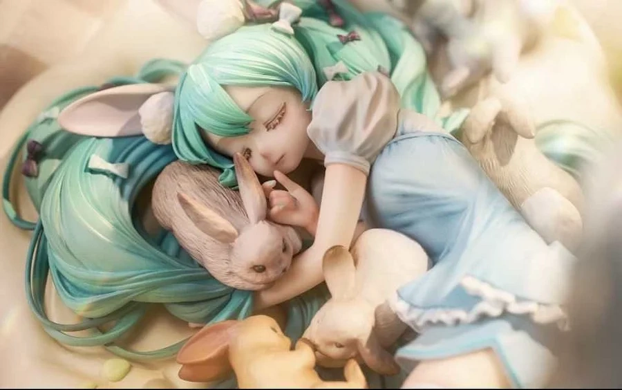 【PRE-ORDER】Liang Chan Studio - Sleeping Rabbit Hatsune Miku 1/6