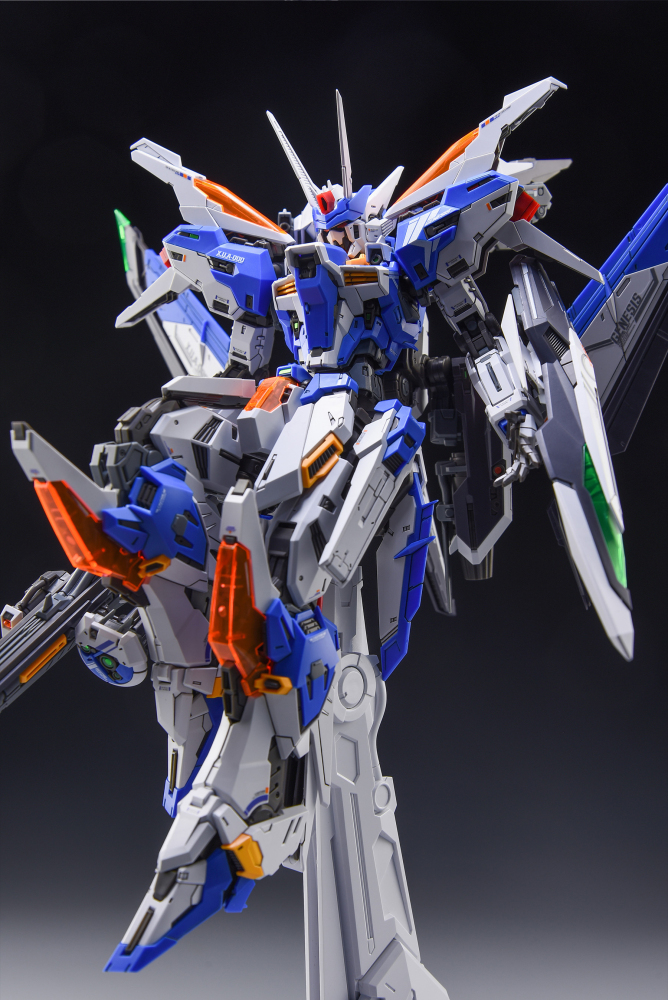 GENESIS Infinite Dimension 1/100 MG Tactical Unit Commander Aircraft X.U.A 000