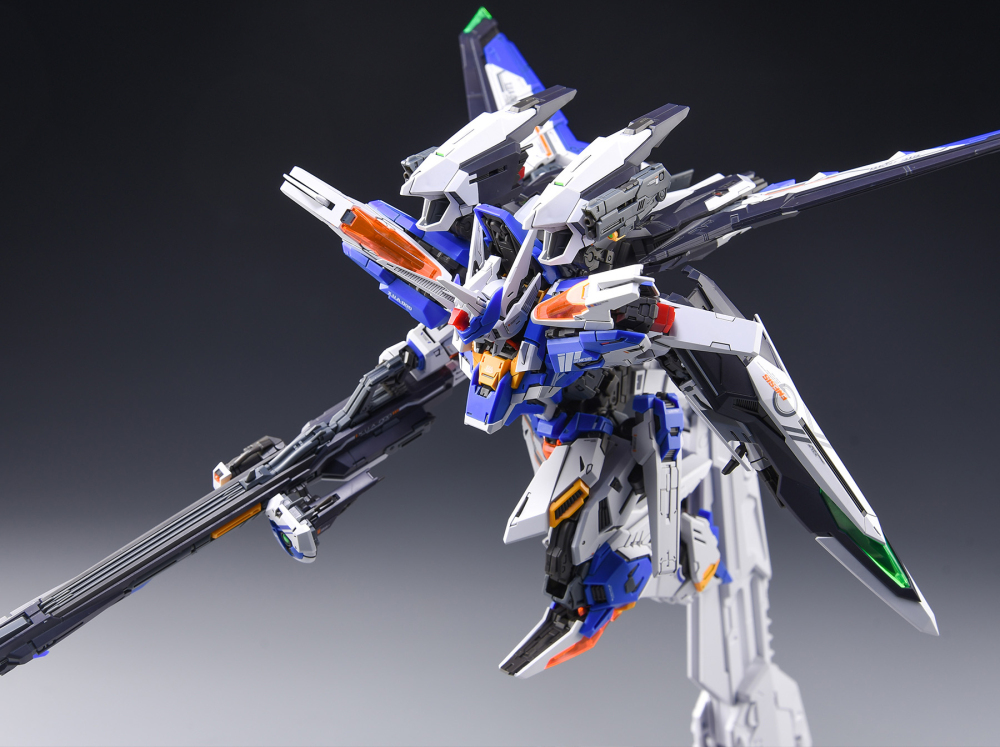 GENESIS Infinite Dimension 1/100 MG Tactical Unit Commander Aircraft X.U.A 000