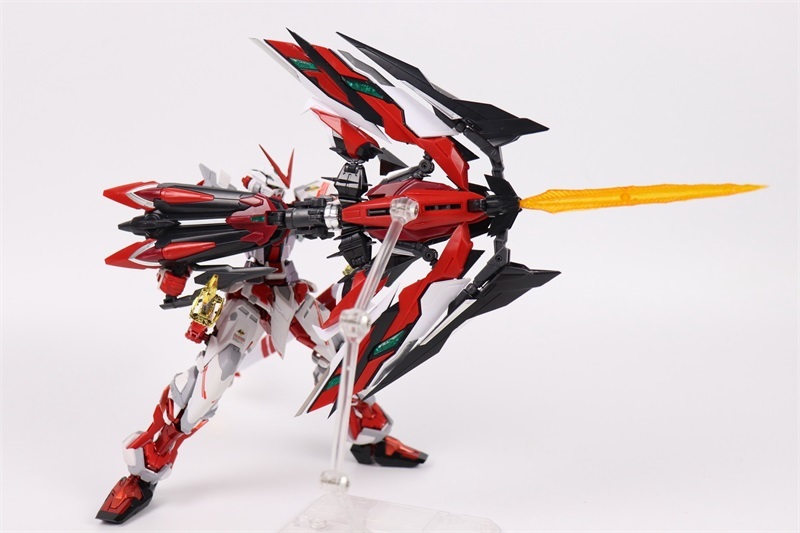 DABAN 8812 Astray Red Frame Kai 1/100 MG MBF-P02Kai SEED Astray Gundam