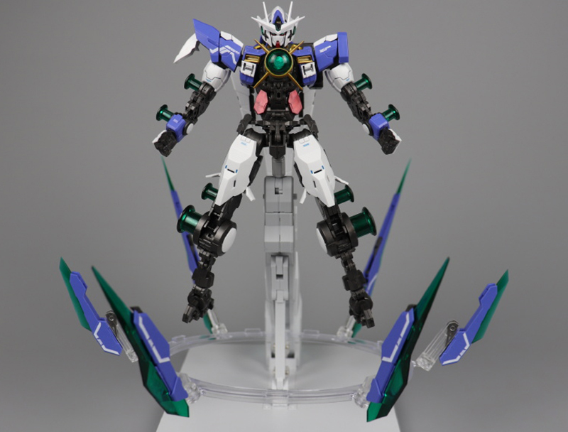 DABAN 8822 00 Qan 1/100 MG GNT-0000 A wakening of the Trailblazer 00Q Gundam