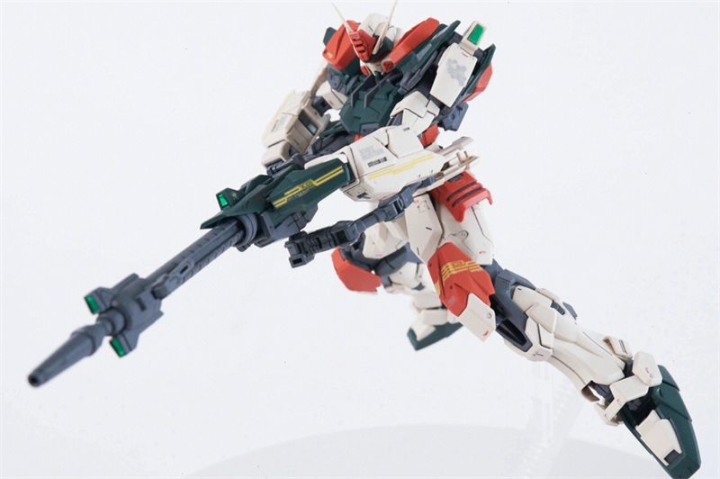 DABAN 6616 Buster Gundam 1/100 MG GAT-X103 Gundam