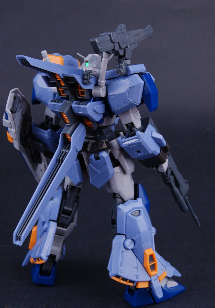 DABAN 6609 Duel Gundam 1/100 MG GAT-X102 Gundam