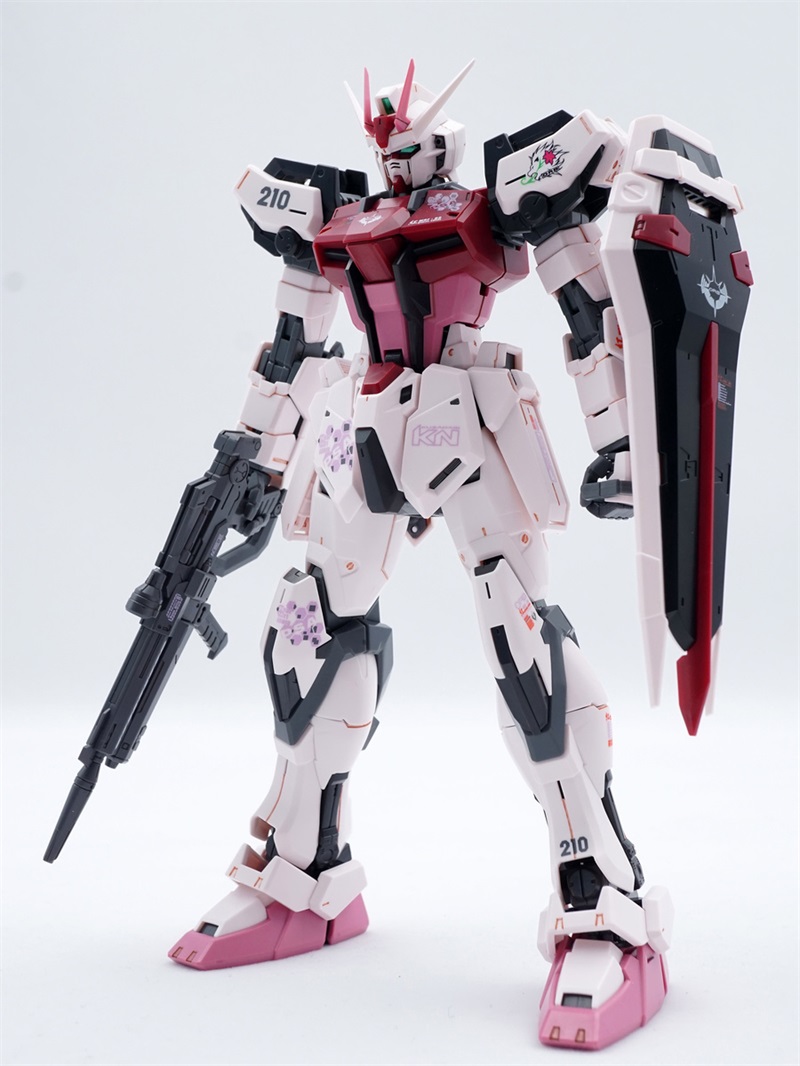 【完成品】MBF-02+EW454F STRIKE ROUGE+OOTORI MG MBF-02+EW454F Strike Rouge + Ootori Version RM - GundamPros