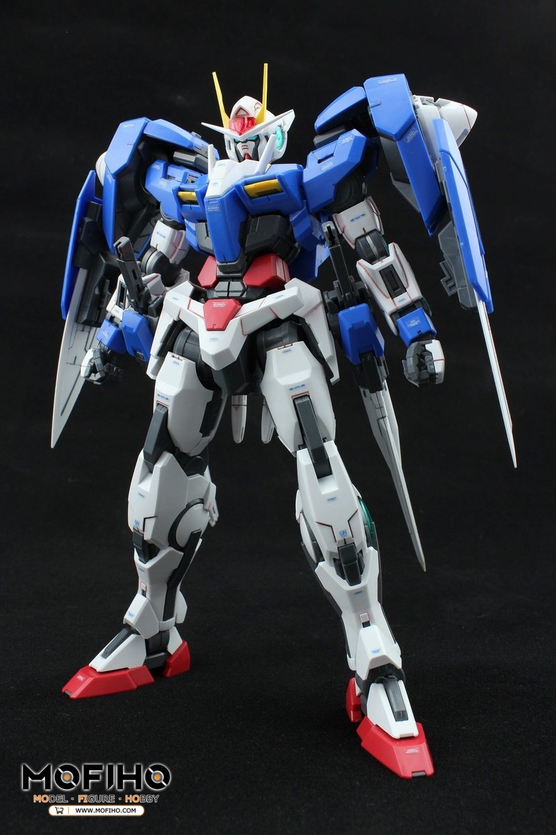 DABAN 6603 00 Raiser Gundam 1/100 MG GN-0000+GNR-010 Gundam