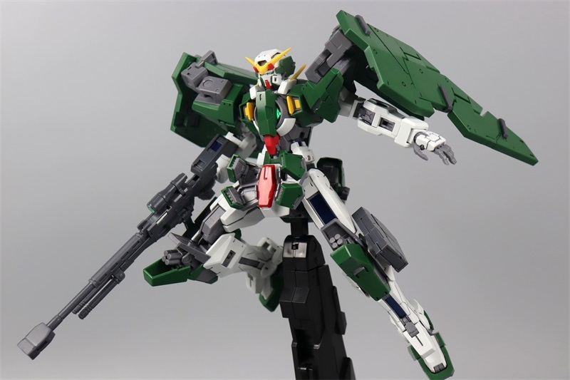 DABAN 6653 Gundam Dynames 1/100 MG GN-002 Gundam