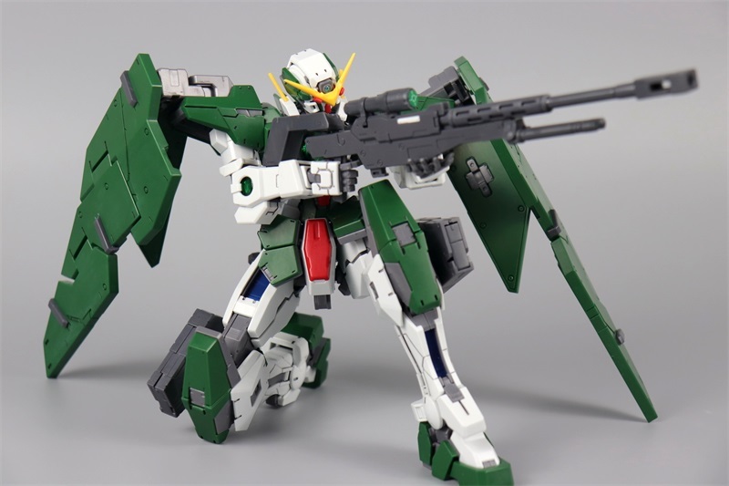 DABAN 6653 Gundam Dynames 1/100 MG GN-002 Gundam