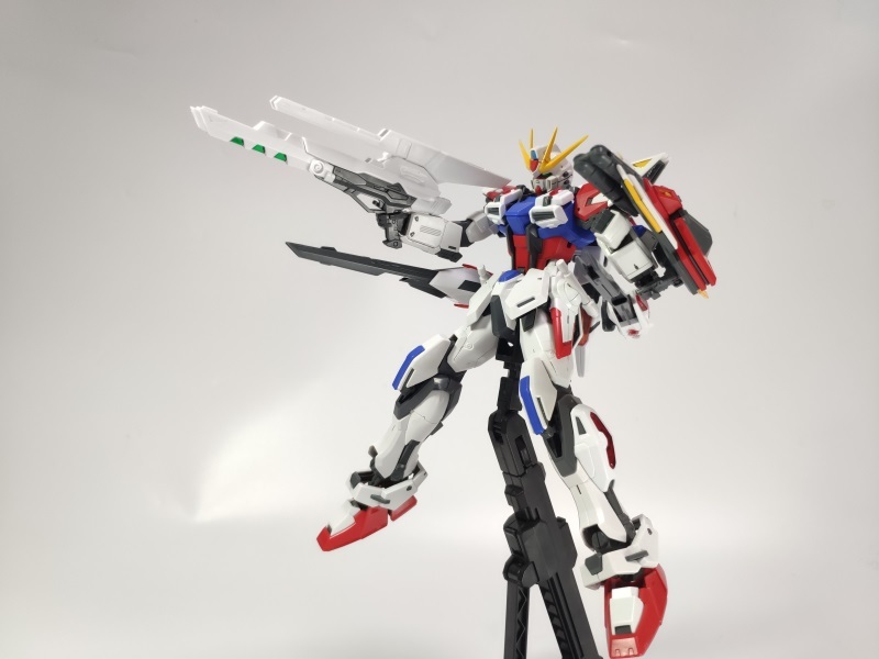 DABAN 6632 Star Build Strike Gundam Full Package 1/100 MG GAT-X105B/ST Gundam