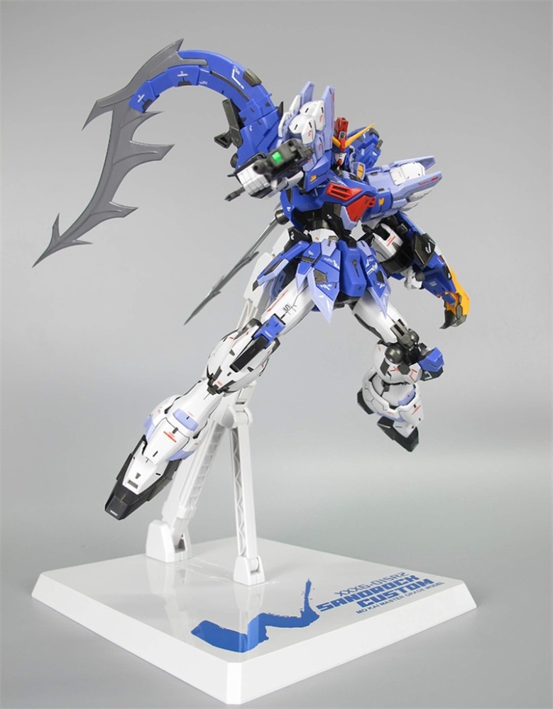 SUPERNOVA Gundam Sandrock Custom EW Ver. 1/100 MG XXXG-01SR2 Gundam