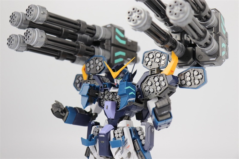 SUPERNOVA Gundam Heavyarms Custom EW Ver. 1/100 MG XXXG-01H2 Gundam