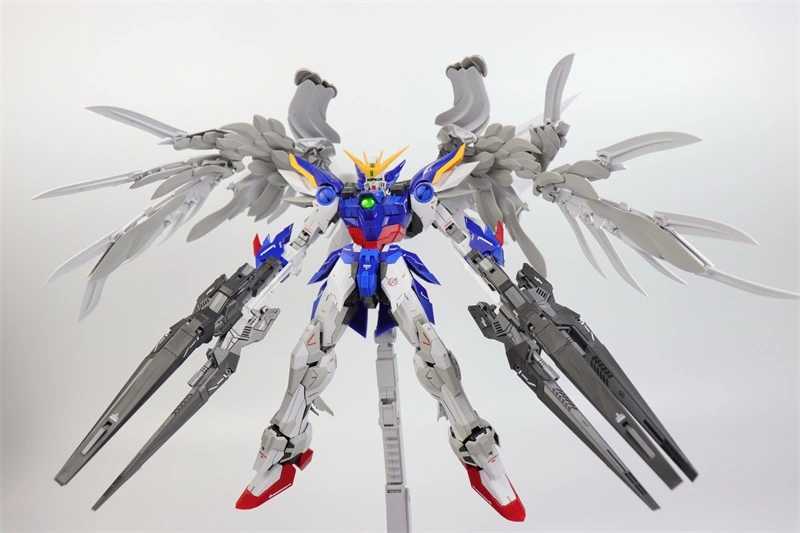 SUPERNOVA Wing Gundam Zero EW Ver. 1/100 MG XXXG-00W0 MOXIN Gundam