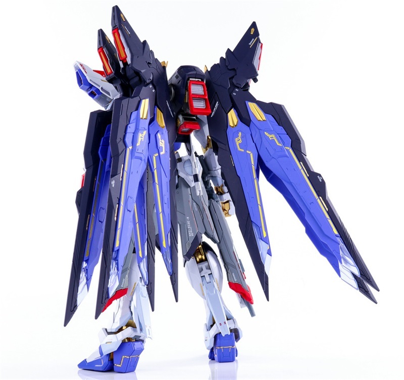 MC STRIKE FREEDOM GUNDAM SOUL BLUE Ver. 1/100 ZGMF-X20A