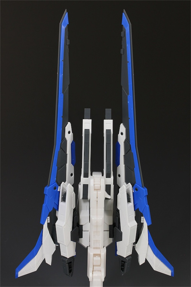 EW GNR-010 / XN 1/100 MG Gundam