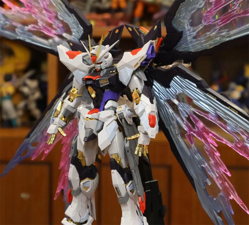 DABAN 8802S Strike Freedom Gundam SOUL BLUE Ver. With WING OF LIGHT 1/100 MG ZGMF-X20A
