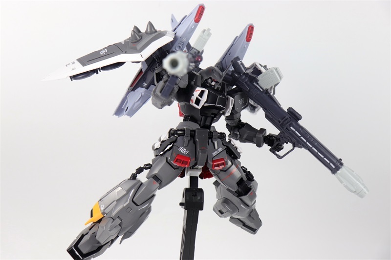 HUANYING BLAZE ZAKU [ Dearka Elsman Custom ] 1/100 MG ZGMF-1001/M