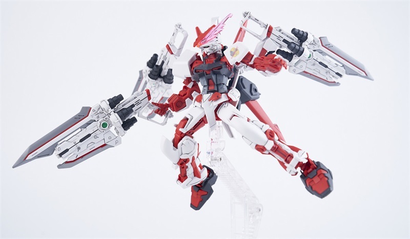 GAOGAO Gundam Astray Red Dragon 1/144 HG MBF-P02