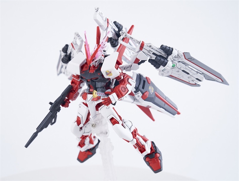 GAOGAO Gundam Astray Red Dragon 1/144 HG MBF-P02