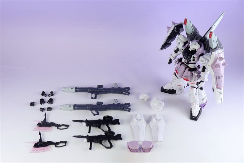 HUANYING BLAZE ZAKU PHANTOM [ Rey Za Burrel Custom ] 1/100 MG ZGMF-1001/M