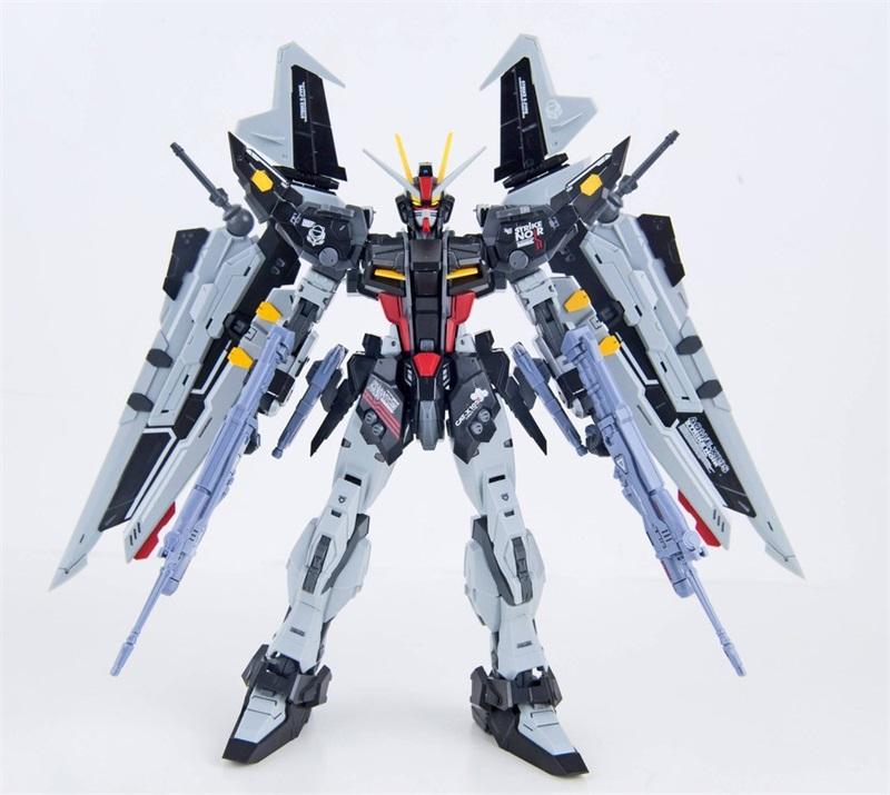 DRAGON MOMOKO Strike Noir Gundam 1/100 MG GAT-X105E+AQM/E-X09S Gundam