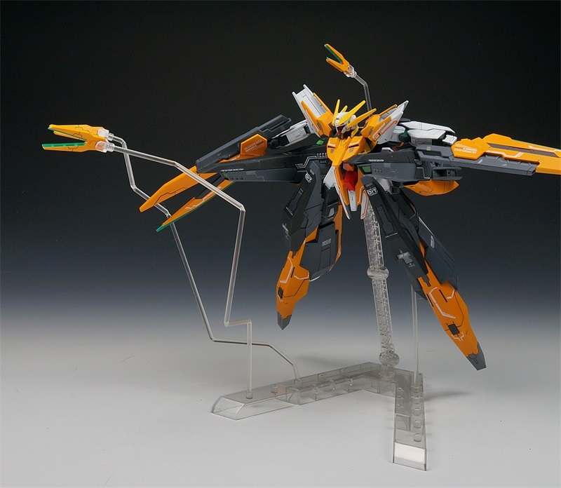 HS Gundam Harute 1/144 HG GN-011