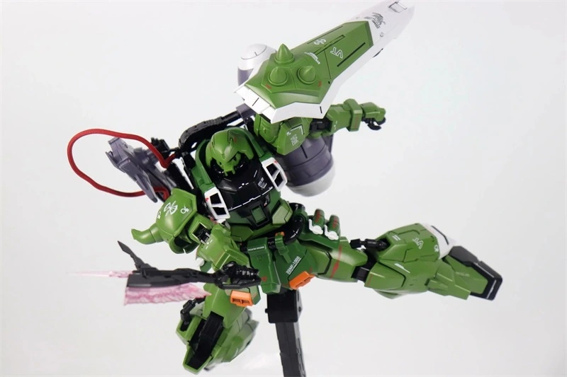 Bandai MG 1/100 Gunner Zaku Warrior - Gundam SEED - Construit Et Peint Au Japon