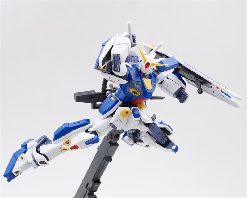 012 F90 GUNDAM 1/100 MG F90