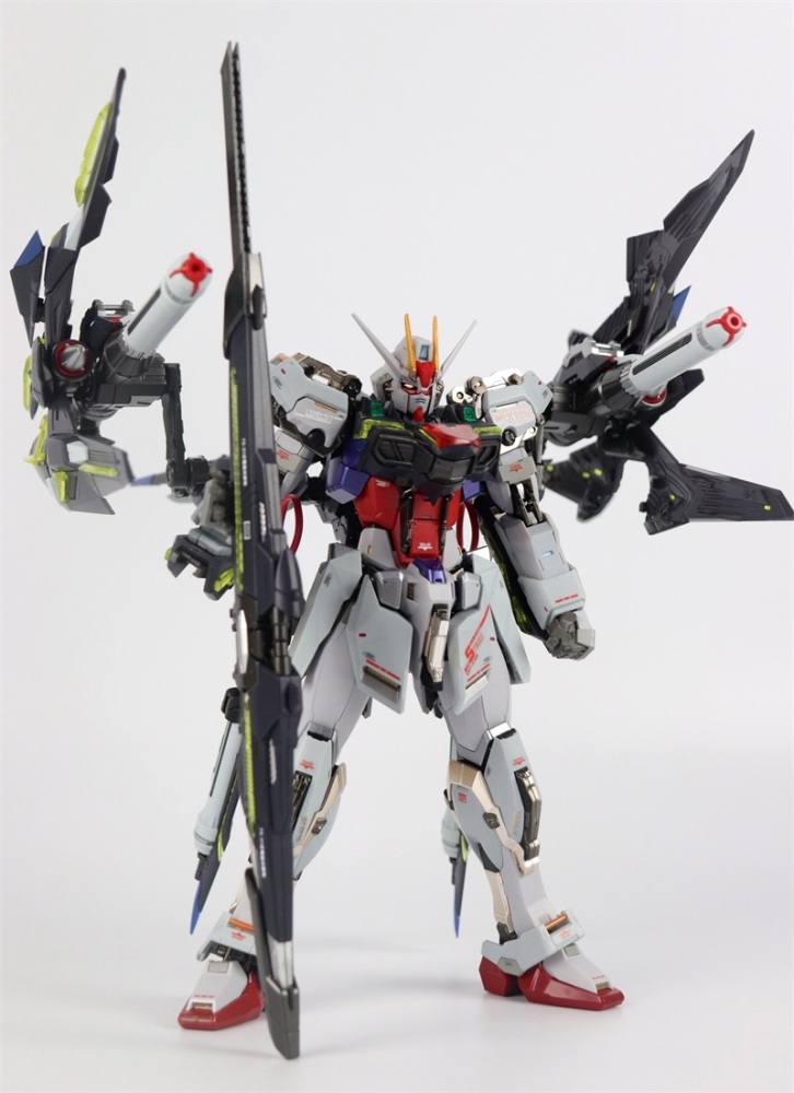 DABAN 8830 Lightning Strike Gundam 1/100 MG Lightning Striker P204QX