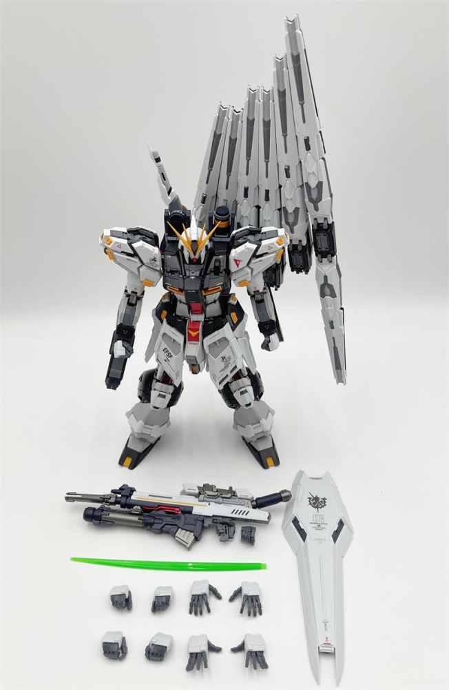V-TIGER ν Gundam Ver.YUJIAO 1/100 MG RX-93