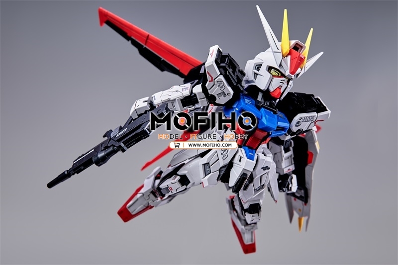 Aile Strike Gundam MGSD GAT-X105+AQM/E-X01